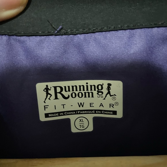 Running Jacket - Picture 3 of 3